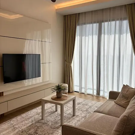 Comfy Stay Near Aman Central With Infinity Pool G Residence